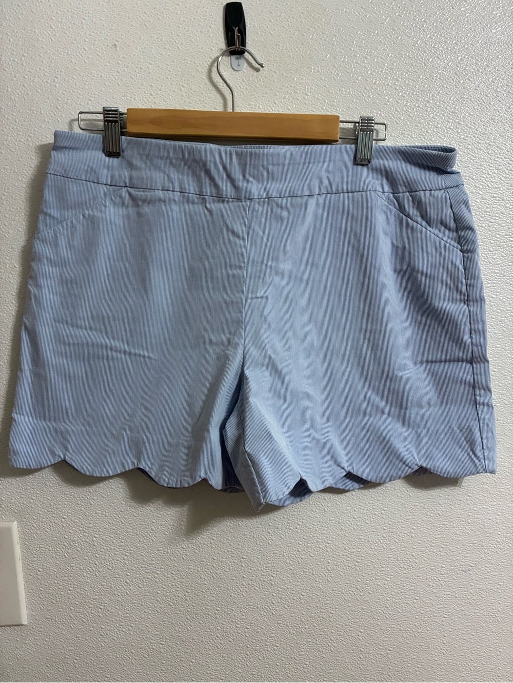 Women's Light Blue Scallop Hem Shorts 14